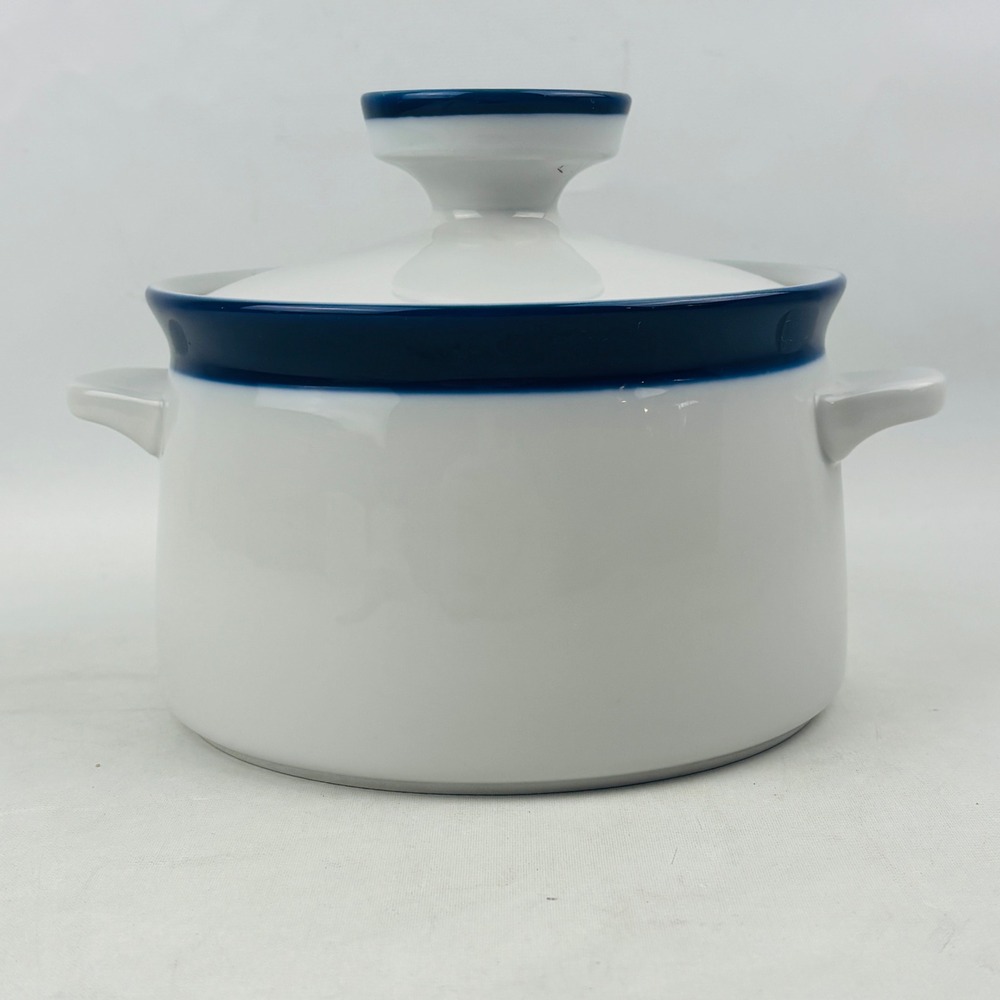 Noritake Primastone Fjord Round Covered Casserole 2.25 Qt Dish Blue Band Trim